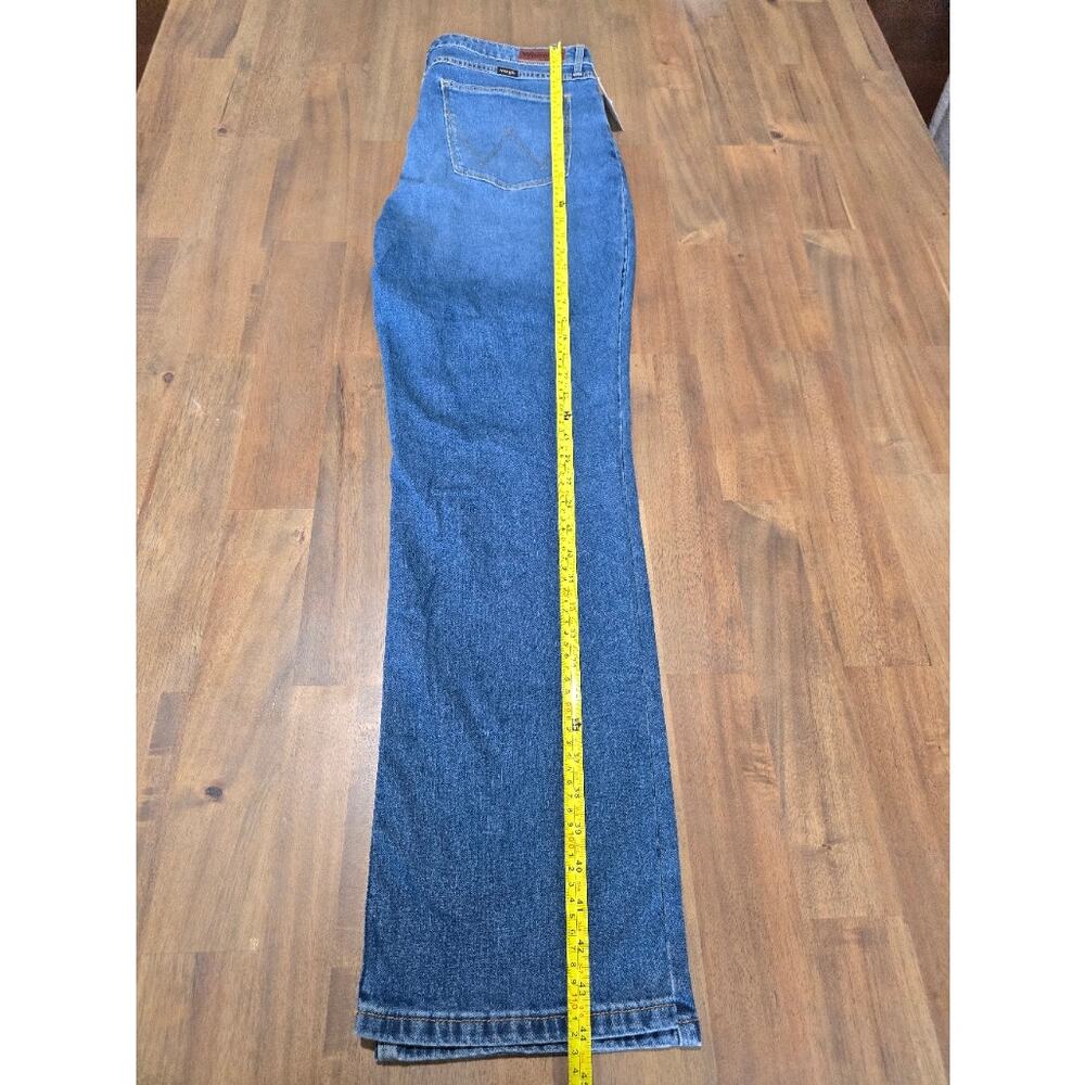 Wrangler High Rise True Straight Jeans Womens 18W x 32 Bootcut Denim NWT - Picture 4 of 7